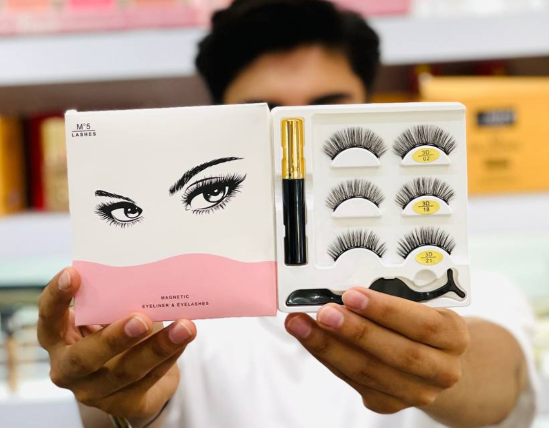 مژه مگنتی و خط چشم مگنتی به همراه اپلیکاتور پک 6 عددی Lashes در ولکا شاپ