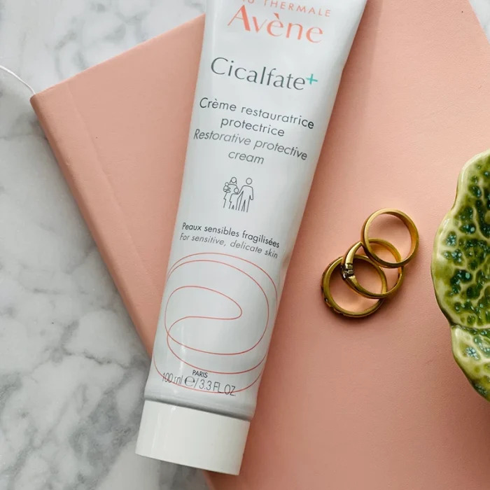 کرم ترمیم کننده پوست سیکالفیت پلاس اون Avene حجم 100 میل