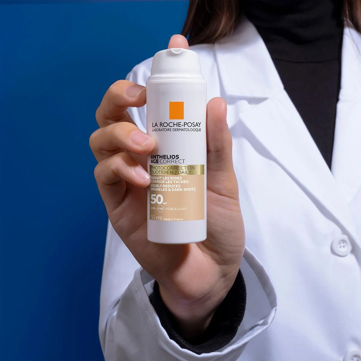 ضد آفتاب بی رنگ لاروش پوزای SPF50